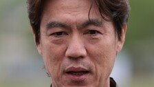 ‘홍명보 감독 선임’ 수사 2년째 미적…고발된 정몽규 그냥 물러날 판