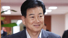 정동영 “대통령님께 박수”…李 “전북 신경쓰라는 취지로 들려”