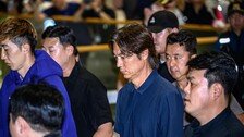 정몽규에 ‘분노의 개껌’…홍명보엔 “연봉 반납하고 나가”
