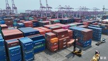 반도체 끌고 IT-車 밀고… 한국 ‘年수출 1조달러’ 세계 4강 기대