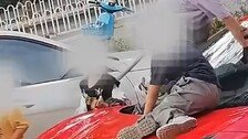 8억 페라리 미끄럼 타 긁은 아이들…부모 “100만원만 보상” (영상)