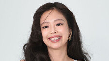 “제니랑 커피 마시려” 소속사 무작정 찾아간 유튜버…사생팬 논란에 사과