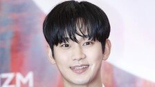 ‘광고 복귀’ 김수현, 차기작 40편 몰렸다…업계도 ‘촉각’