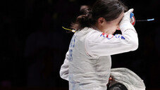 여자 플뢰레 단체, 결승서 중국에 패배…은메달 획득