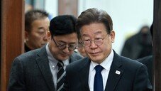 ‘김용 유죄’에 이재명 사법리스크 재점화… 당내 “치명타 우려”
