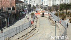 전국 곳곳 총선용 ‘트램 공약’… ‘용인경전철 패가망신’ 잊었나 [사설]