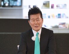 [스타 人터뷰] 돌아온 트로트 황제 태진아 ＂훌훌 털고 노래합시다＂ 