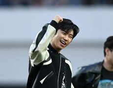 역시 임영웅! 10월 KM차트 석권하며 3관왕 질주