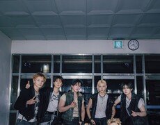 스트레이 키즈, 컴백부터 국내외 차트 1위…‘THIS & THAT’ 흥행 시동