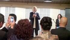 클린턴 “다인종 지역 출신이 이민 반대해 이해 안가”