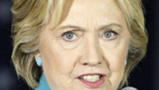 다시 불거진 ‘이메일’… 궁지 몰리는 힐러리