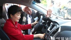 朴대통령, 링거 맞으며 4개국 외교 강행군