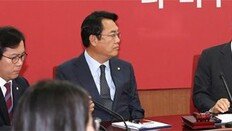 정진석 “문재인, 北미사일 비판않고 우리軍 비하”