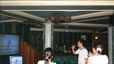 “콘돔? 그런 건 없어요” 北 몸파는 여성들 필수품이…