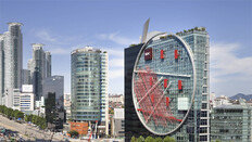 신세계 “3500억 투자” 신라 “AI 면세점으로”