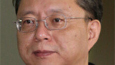 우병우 영장에 ‘민간인 사찰 혐의’ 포함