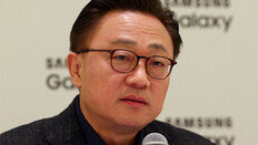 “갤노트7 사태 통렬한 자기반성… 갤S8로 빠른시간 내 만회할 것”