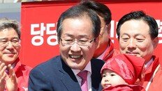 홍준표 “안철수는 페이스메이커… 내주부터 문재인과 양강구도”