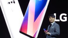 V30, 더 크게 더 얇게 더 가볍게