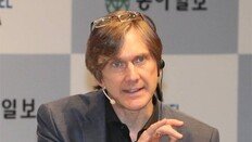 밴 앨스타인 “우버式 공유경제, 세금 매겨 허용을”