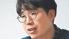 엄성민 작가 “1997년 힘든 시간 보낸 이들에게 당신 탓이 아니라는 위로 건네고 싶었다”