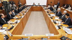 ‘경제보복 대응 논의’ 외교전략조정회의