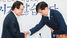 “과감한 자기결단 요구될수도” “내려놓는게 좋지 않겠나”