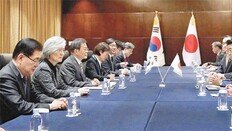 日 수출규제후 첫 공식회담… ‘대화 통한 관계 복원’ 물꼬 텄다