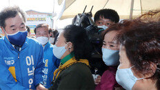 춘천-부산 세확산 나선 민주당… 인천-고양 수도권 올인 통합당