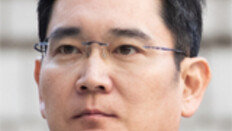 삼성, 5년째 특검-검찰 수사-재판… 재계 “비상경영 중에 역량 약화 우려”