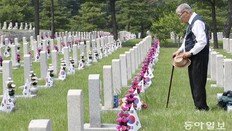 천안함 전사자 부인 “자식들이 국가에 뭘 배우겠나”