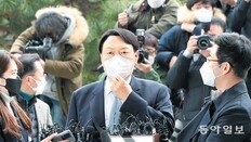 윤석열 “자유민주주의 지킬것” 사퇴… 與 “정치쇼”