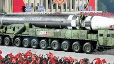 김정은, ICBM-핵실험-SLBM 동시다발 위협… 尹 ‘안보 시험대’