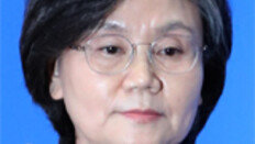 노정희 “앞으로 잘할것” 선관위장 사퇴 거부