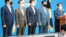 與 “대통령기록물 열람해야” vs 野 “국방위 회의록 공개로 충분”