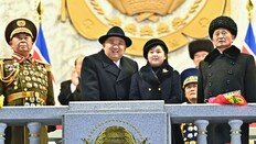 김정은 ‘핵 세습’ 열병식, 굶주린 인민 환멸 키울 뿐 [사설]