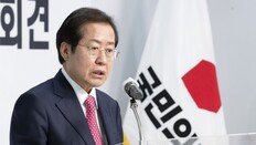 설화에, 내홍에, 與지지율 6주연속 하락… 與내부 “黨지도부 令이 도저히 서질 않아”