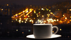 밤 커피, 충동성 높여 무모한 행동 유발 …女에 더 영향