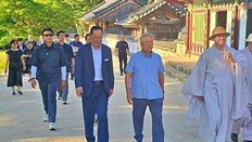 문재인 前대통령, ‘조국 특사’ 대통령실에 건의