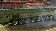 화성-19형 1년만에 탄두 늘린 새 ICBM 위협… “러 기술지원 받은듯”