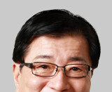 다카이치와 두 번 결혼한 일본 첫 ‘퍼스트 젠틀맨’[지금, 이 사람]