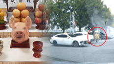 도로 한복판서 ‘자동차 고사’…지나는 차량엔 북어 던져 [e글e글]