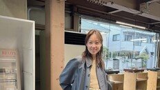 45세 공효진 ‘임신설’ 확산…배 내민 사진에 “케빈오 2세?”