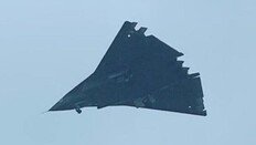 美 보란 듯… 中, 6세대 전투기 ‘J-36’ 슬쩍 공개