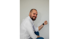 “갤럭시워치가 날 살렸다”…심전도 이상에 병원가니 “심장마비 직전”