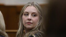 6살 학생에게 총 맞은 교사…‘144억’ 배상 받게 됐다