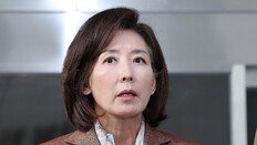 野 “패스트트랙 사태 민주당 악법 강행서 시작”… 與 “유죄에도 파렴치, 국회서 더 날뛸 용기줘”