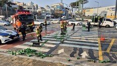 부천 길거리에 맥주병 200개 ‘와르르’…한때 교통 통제