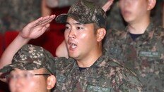 해군 사관후보생 이재용 장남, 소위 임관식 기수 대표로 지휘