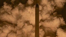 민간 우주시대로 솟구치다